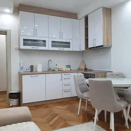 Apartment Central1